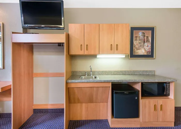 Microtel Inn & Suites By Wyndham Hazelton/Bruceton Mills